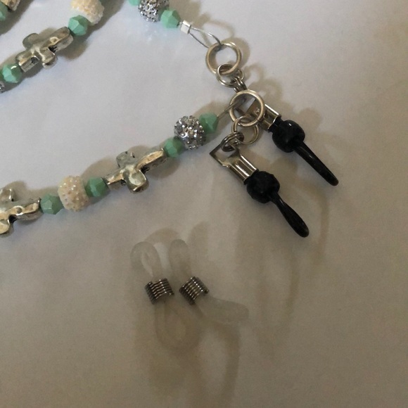 Beautiful handmade bracelet an eyeglass necklace - Picture 4 of 5